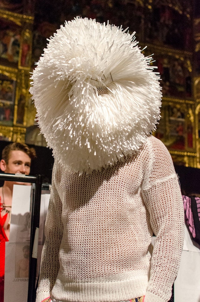 Sibling fashion in Motion V&amp;A London 1