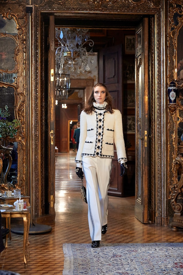 Metiers d&#39;art Paris-Salzburg Prefall 15 Chanel 9