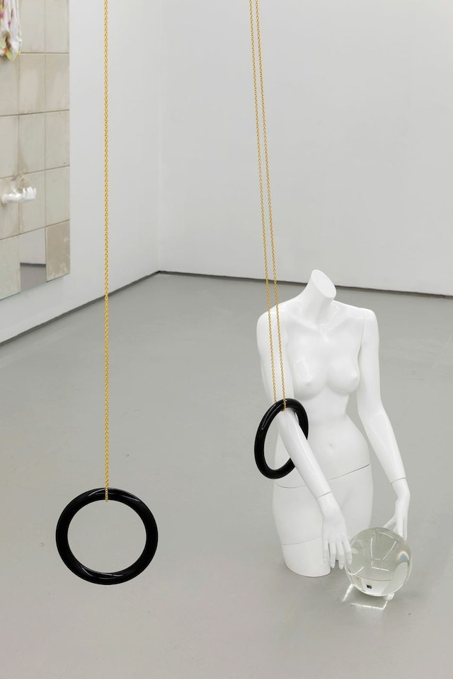 Gabriele Beveridge: Anonymous Faces 2