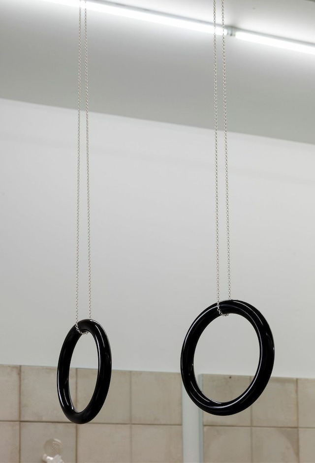 Gabriele Beveridge: Anonymous Faces 16