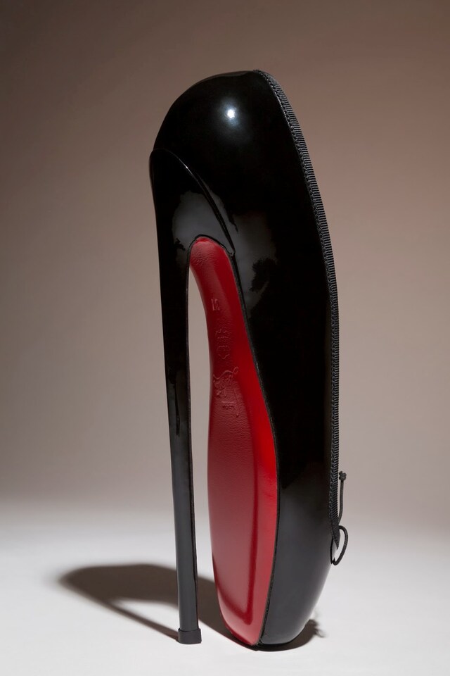 Extreme shoes McQueen SS10 via 15
