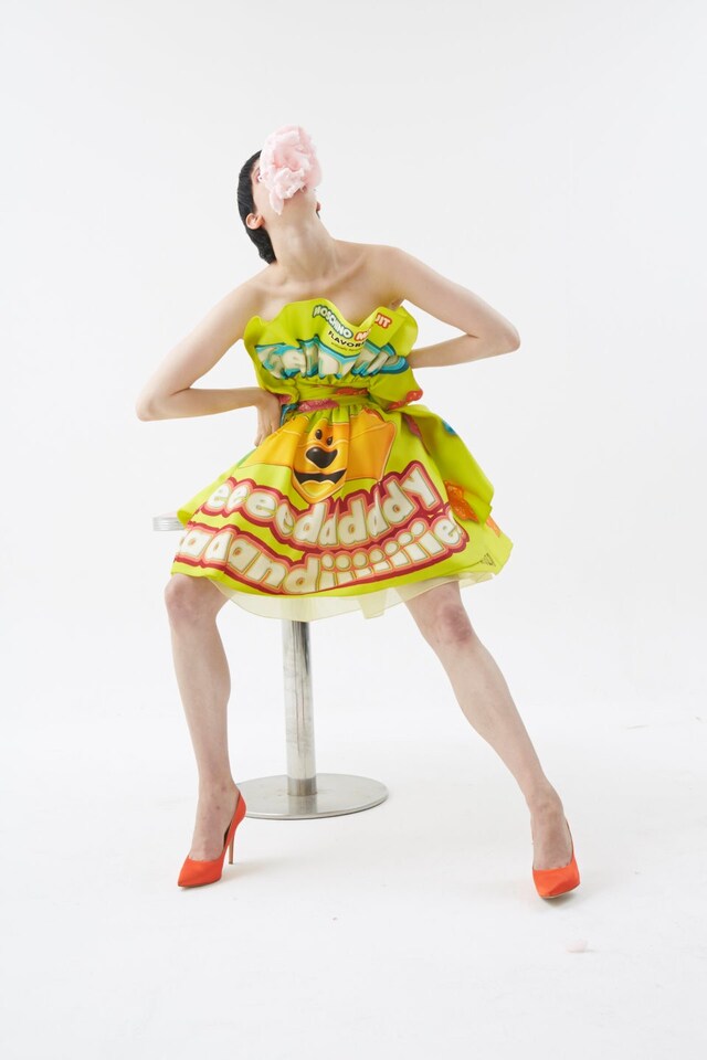 Moschino and Jeremy Scott 2