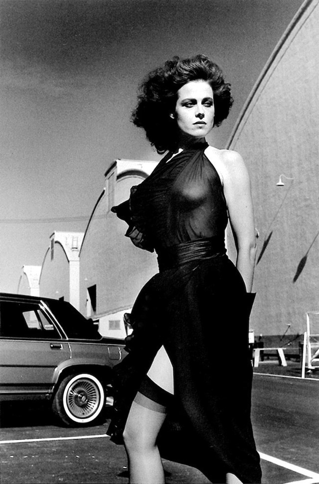 Sigourney Weaver by Helmut Newton, 1983 10