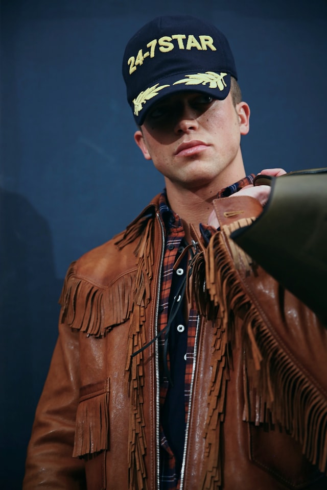 Backstage Dsquared2 menswear aw15 cap milan 14