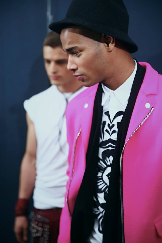 Backstage Dsquared2 menswear hat aw15 pink coat milan 19