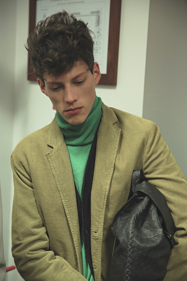 Bottega Veneta AW15 menswear Milan green turtle neck 7