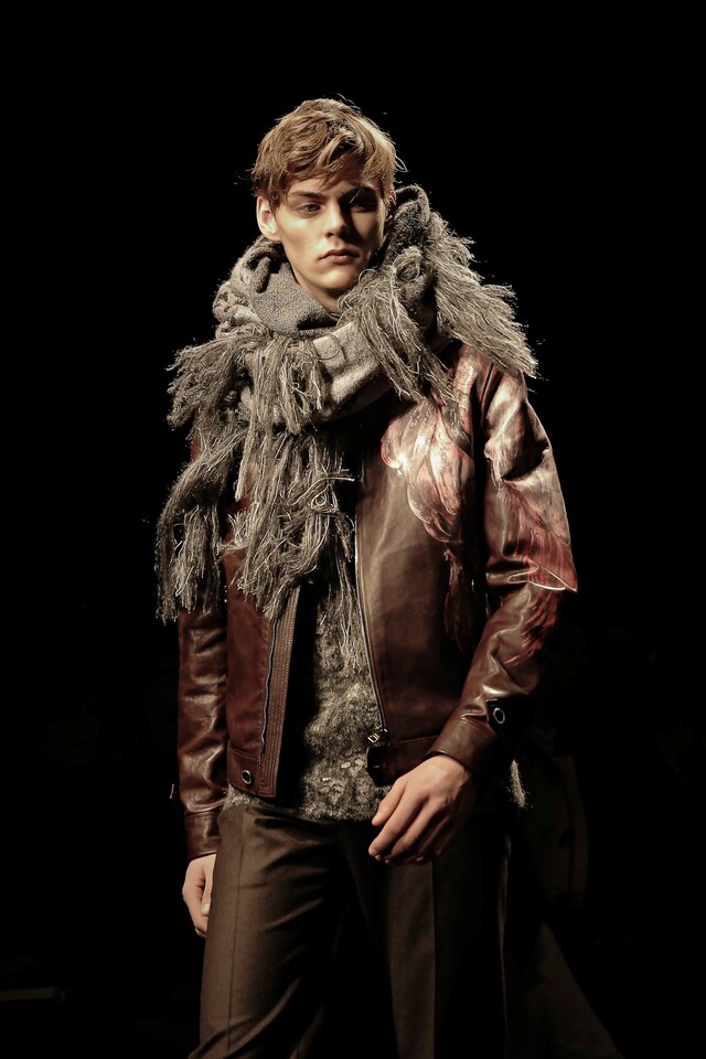 Salvatore Ferragamo Menswear Leather Brown Scarf Knitwear AW 2