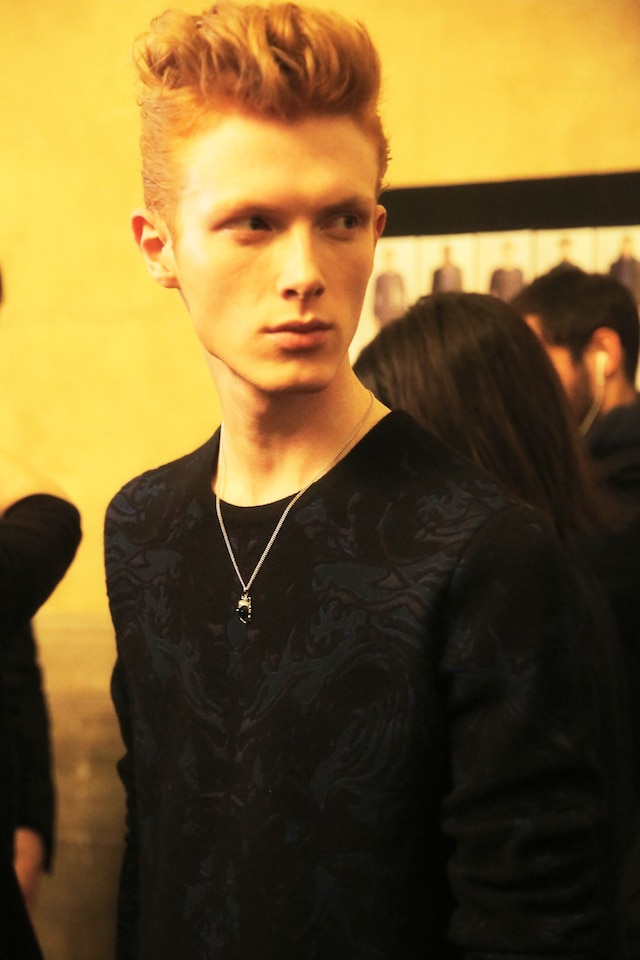 Roberto Cavalli AW15 ginger model quiff velvet embroidery 11