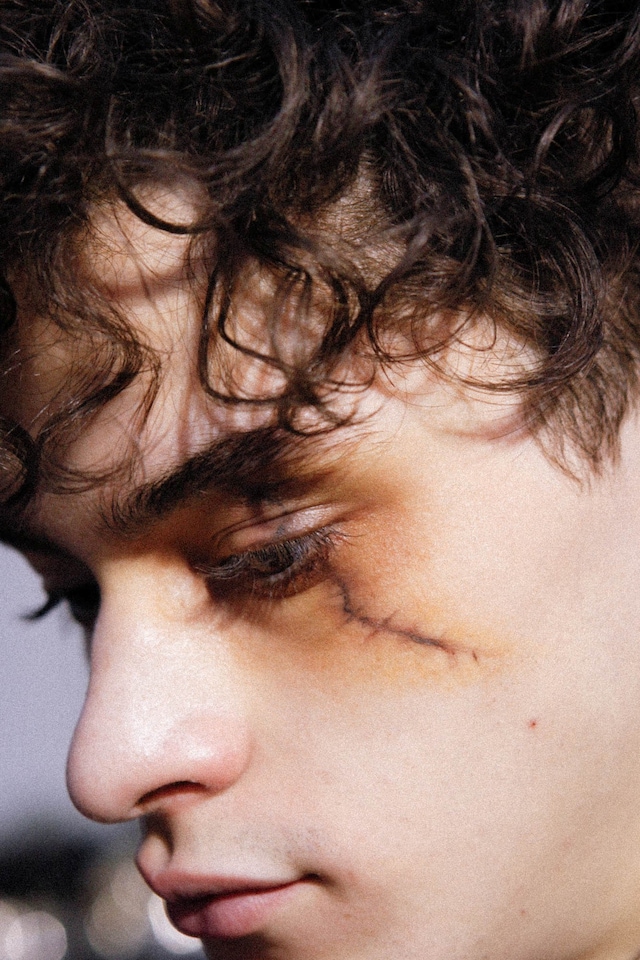 Yohji Yamamoto AW15 Close Up Make Up Scar 25