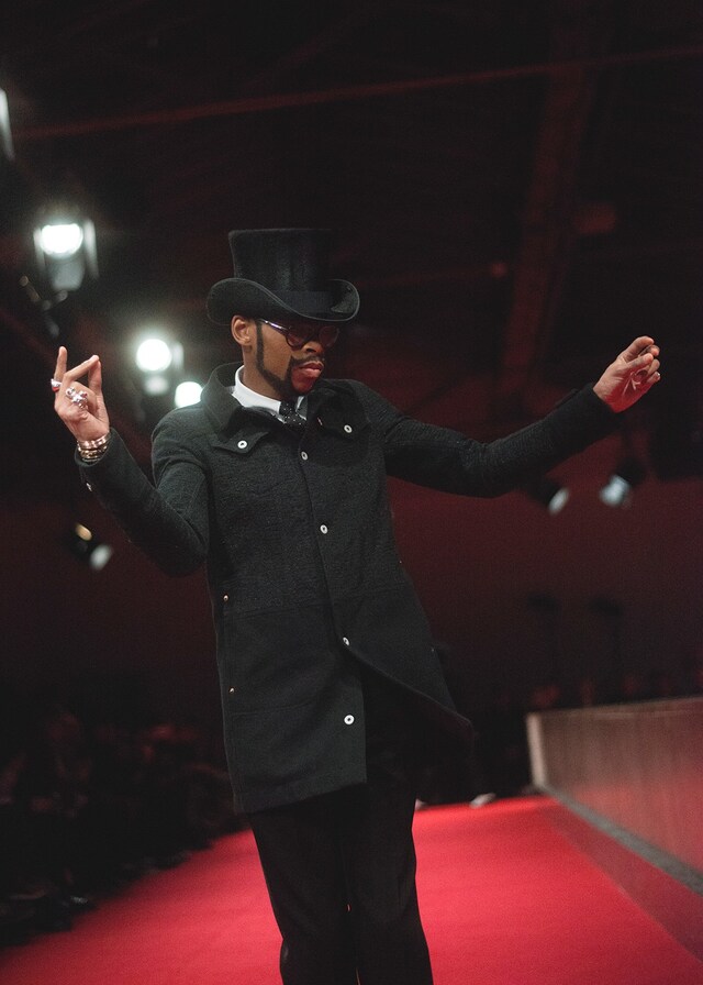 Junya Watanabe AW15 Top Hat Rings Bangles Black Coat 4
