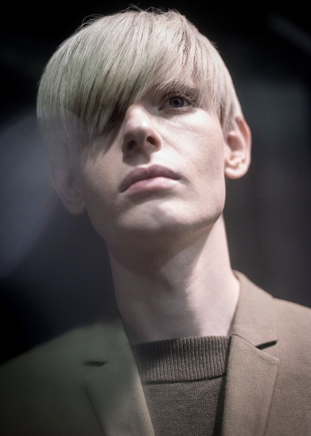 Juun.J AW15 Backstage Dazed Paris Ribbed Jumper Khaki 3