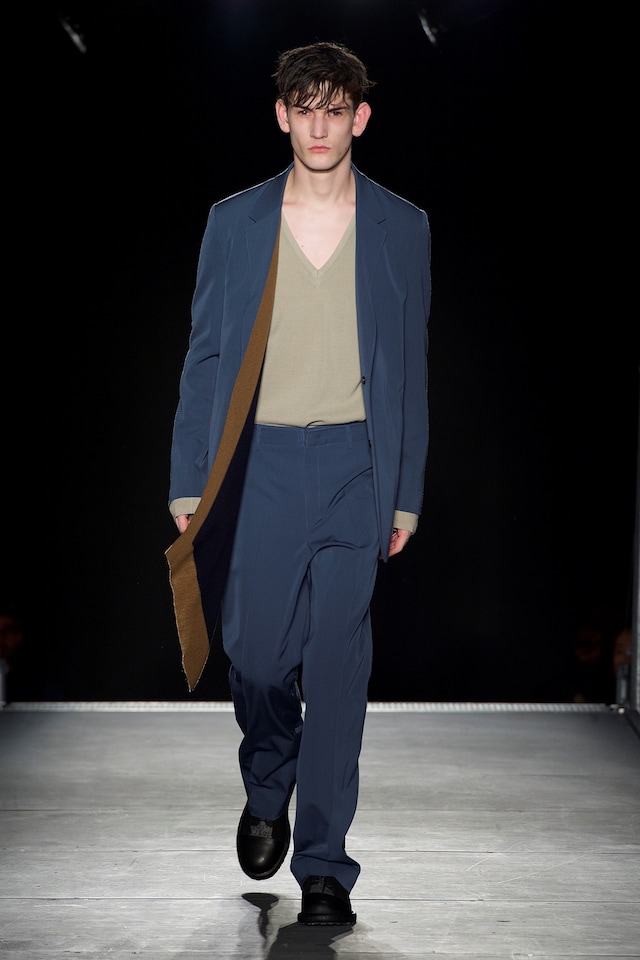 Wooyoungmi AW15 Mens Blue Suit Brown Lining Green V-neck 0