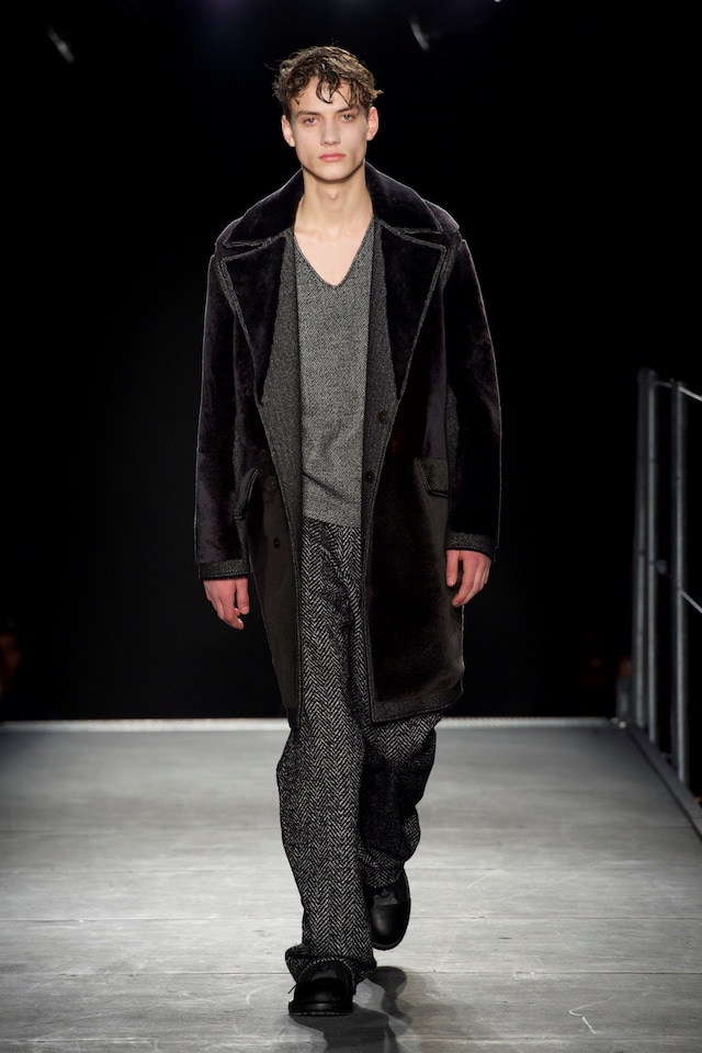 Wooyoungmi AW15 Mens Black Velvet Coat Grey V-neck 15