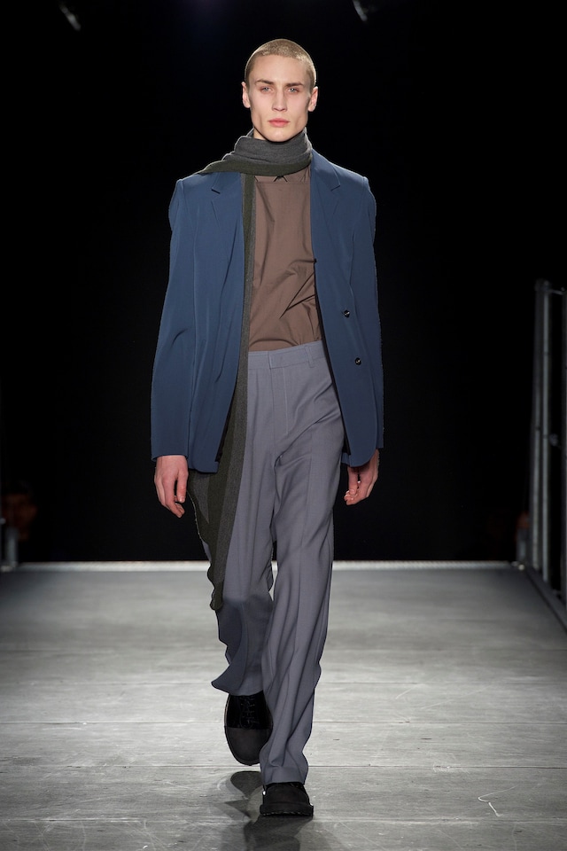 Wooyoungmi AW15 Mens Blue Blazer Grey Trousers Long Scarf 17