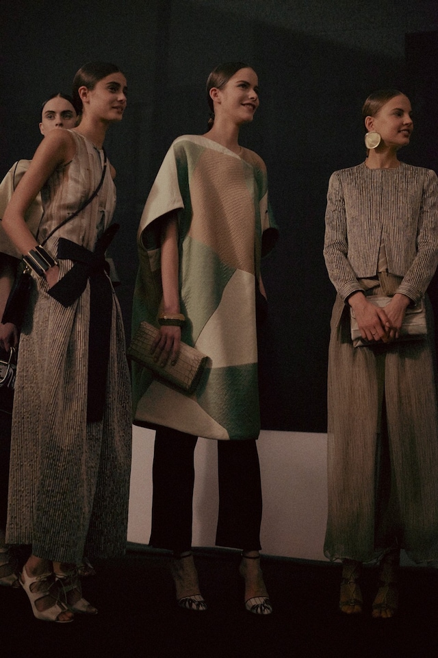 Armani Priv&#233; Haute Couture SS15 Croc Clutch Bow Waist 0