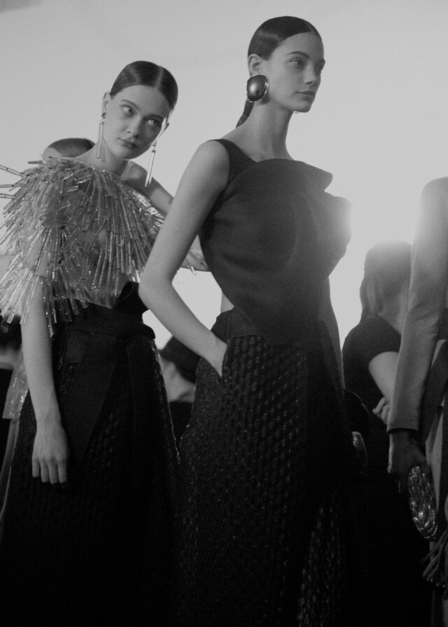 Armani Priv&#233; Haute Couture SS15 Black And White Earrings 1