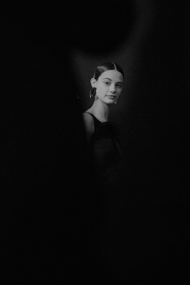 Armani Priv&#233; Haute Couture SS15 Black And White Earrings 15