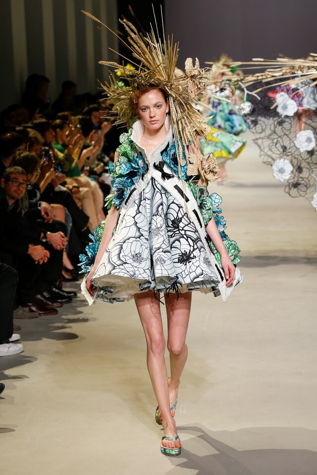 Viktor &amp; Rolf Haute Couture SS15 High Collar Straw Hat 8