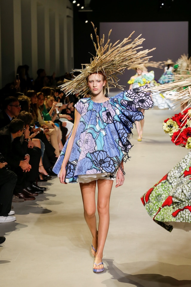 Viktor &amp; Rolf Haute Couture SS15 Asymmetric Ruffles Straw 11