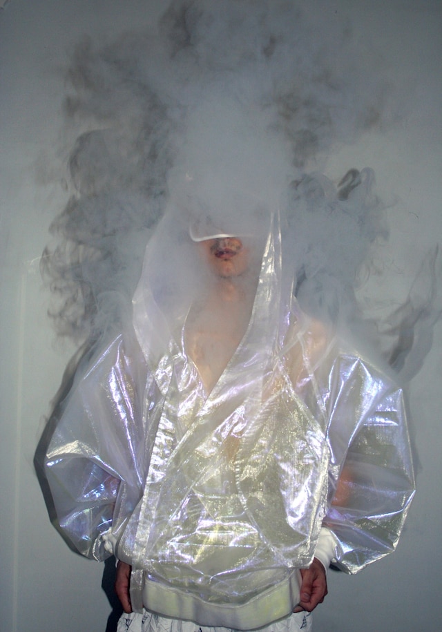 S-S 06 M by 3 Melanie Bonajo blousonirisé 19