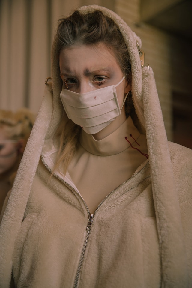 Ammerman Schl&#246;sberg AW15, womenswear, mask, fur, NY 0