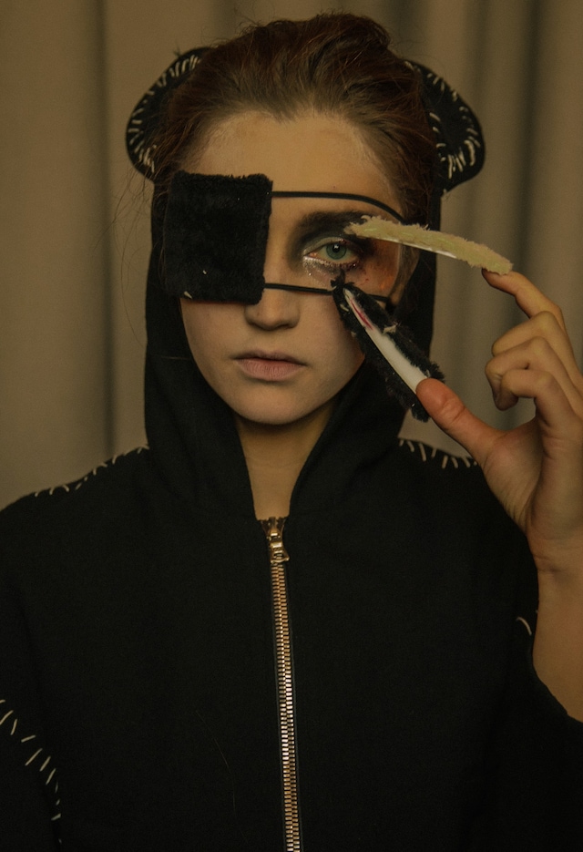 Ammerman Schl&#246;sberg AW15, womenswear, eyepatch, black, nails 10