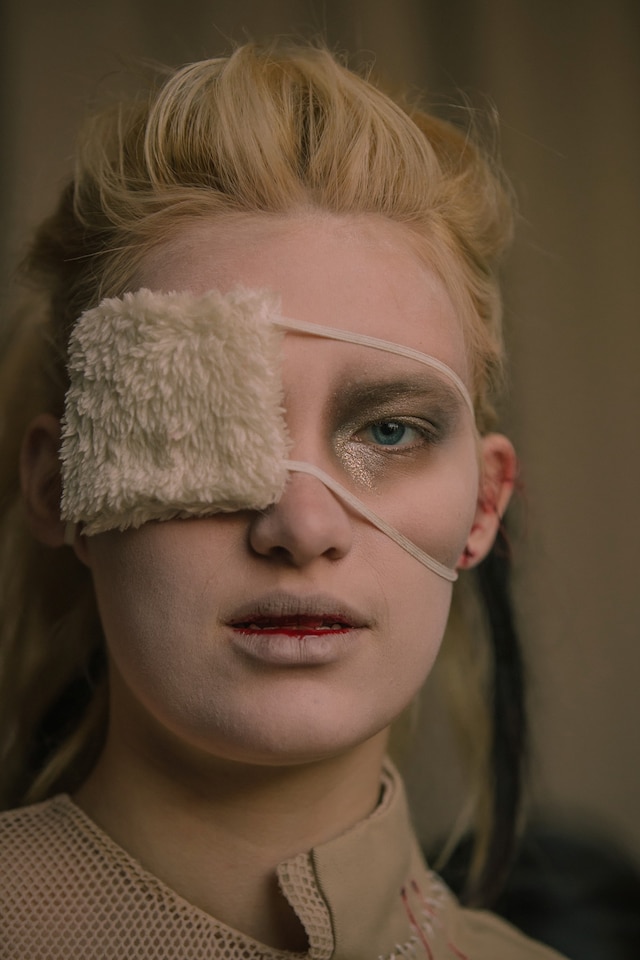 Ammerman Schl&#246;sberg AW15, womenswear, fur eyepatch, white 16