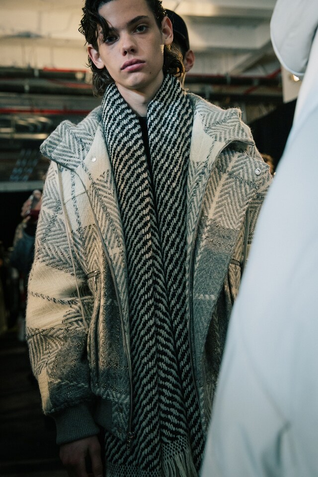 Public School AW15 Urban Layering 90s Oversized Wool Scarf 5