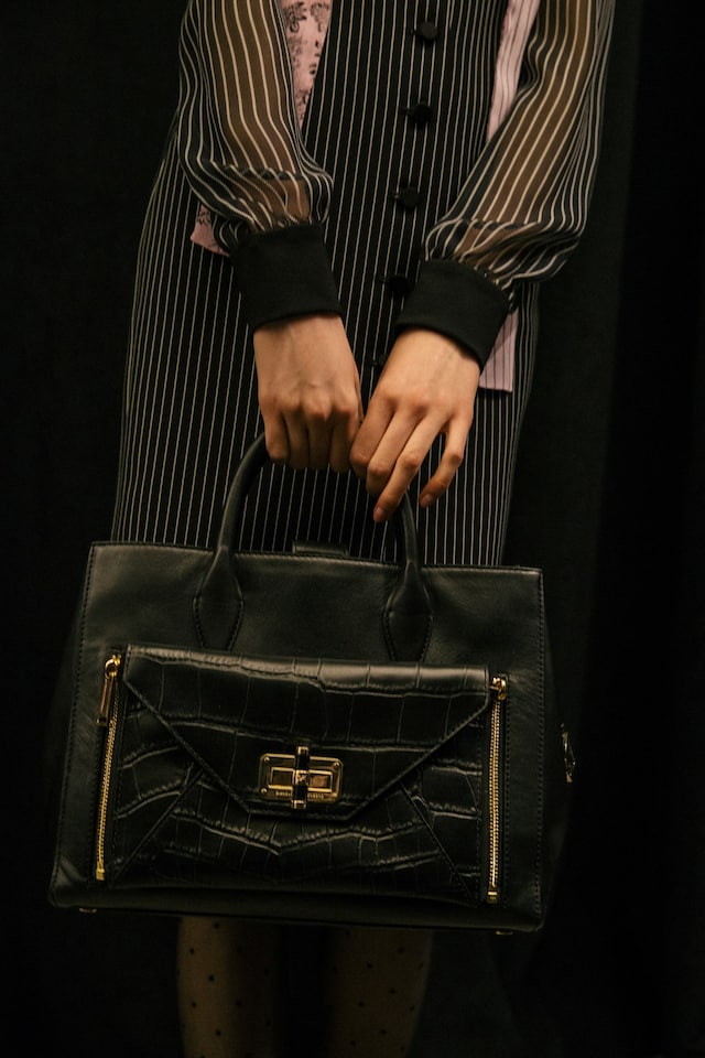 Diane von Furstenberg AW15, womenswear, leather bag, Dazed 23