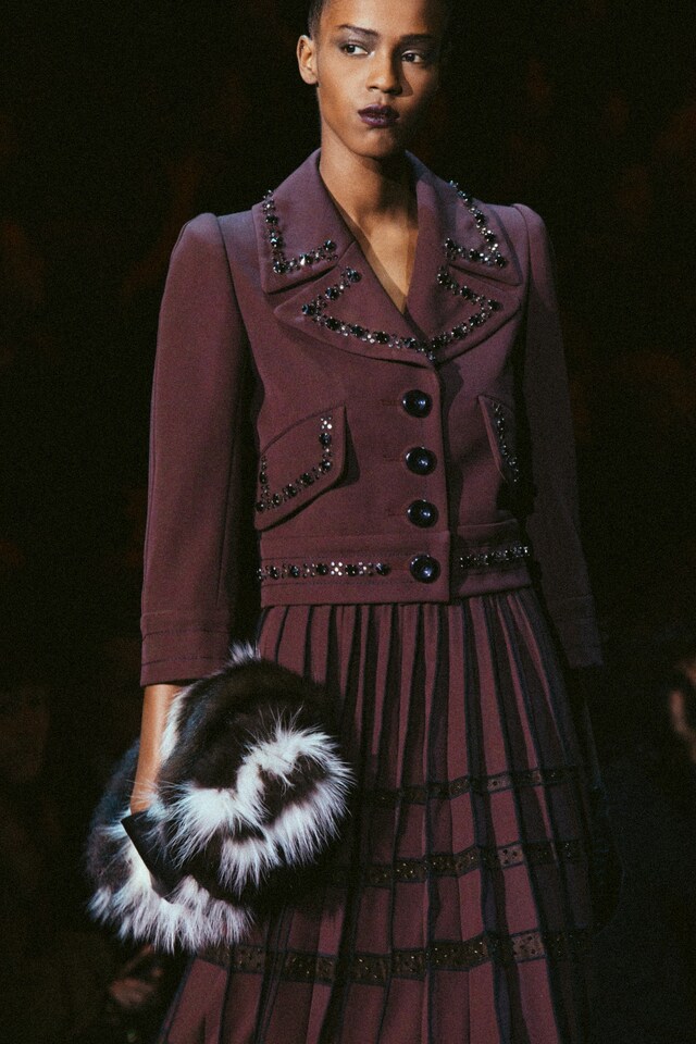 Marc Jacobs AW15 Dazed Womenswear runway blazer detail 6