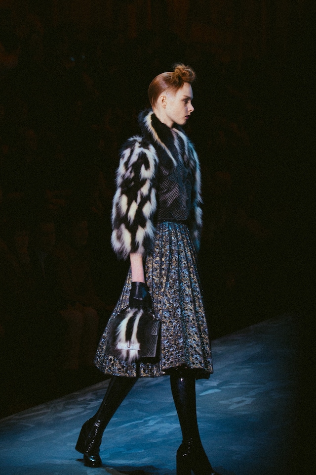 Marc Jacobs AW15 Dazed Womenswear runway fur pleats 16