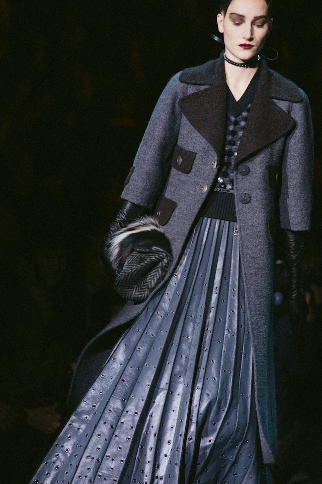 Marc Jacobs AW15 Dazed Womenswear runway collar pleats blue 11