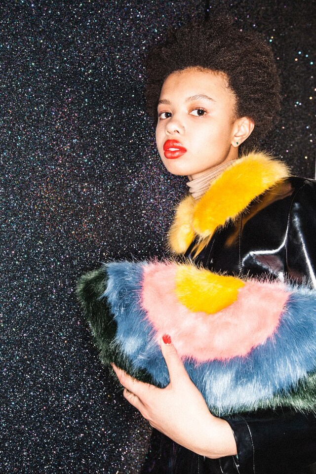 Shrimps AW15, 70s, retro, fur, turtle neck, clutch bag 2