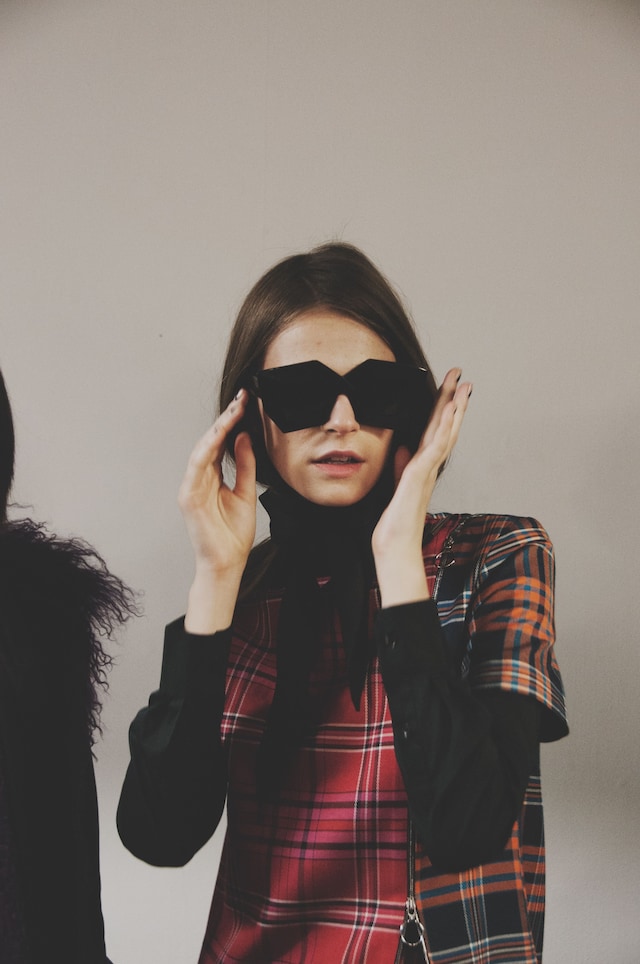 House of Holland AW15 Womenswear Tartan Neck Tie 8