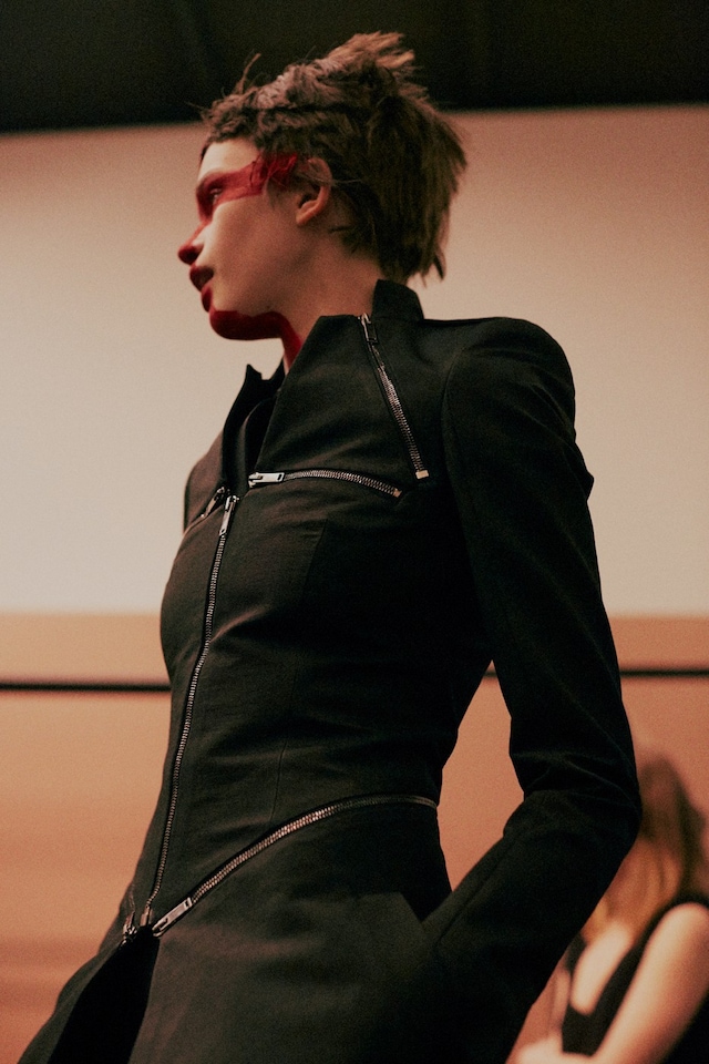 Gareth Pugh AW15, Britannia, Saint George&#39;s Cross, Zips 12