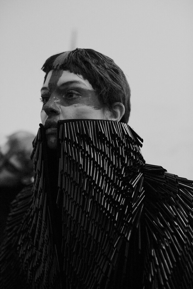 Gareth Pugh AW15, Britannia, Saint George&#39;s Cross 7