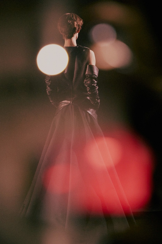 Gareth Pugh AW15, Britannia, Saint George&#39;s Cross 24