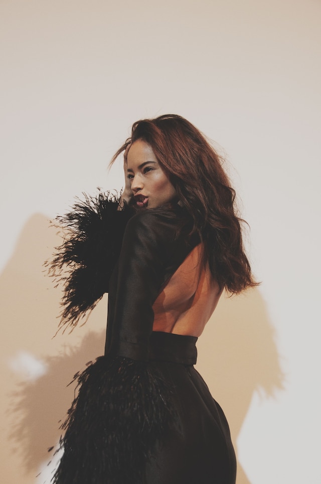 Topshop Unique AW15 Womenswear Dazed backstage feather back 16