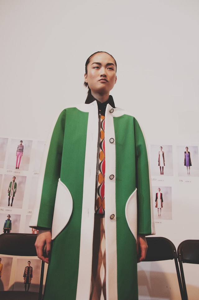 Jonathan Saunders AW15 Dazed Womenswear 60s cardigan 5