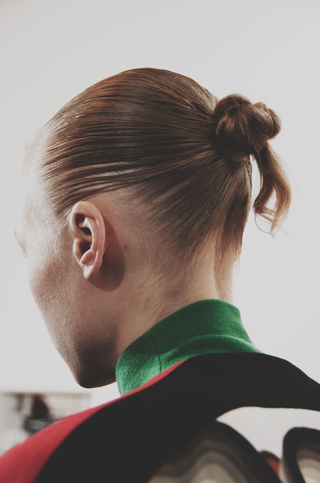 Jonathan Saunders AW15 Dazed Womenswear 60s detail hair 18