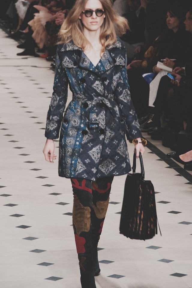 Burberry Prorsum AW15 Womenswear runway Dazed 70s sunglasses 20