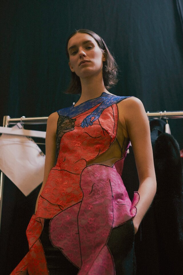 Christopher Kane AW15 Womenswear, silhouette bodies, drawing 9