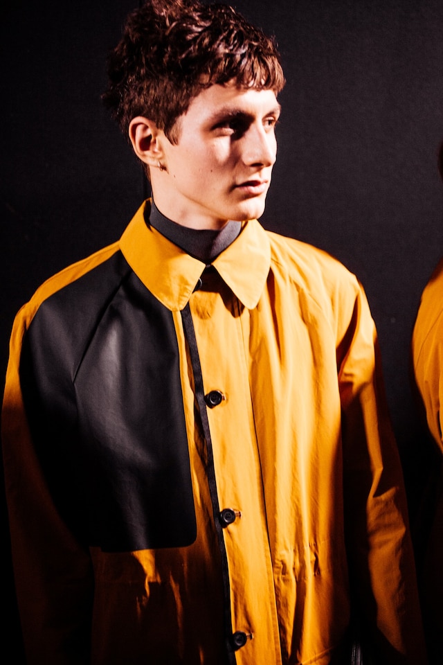 Hunter AW15, Dazed backstage womenswear shirt collar 10