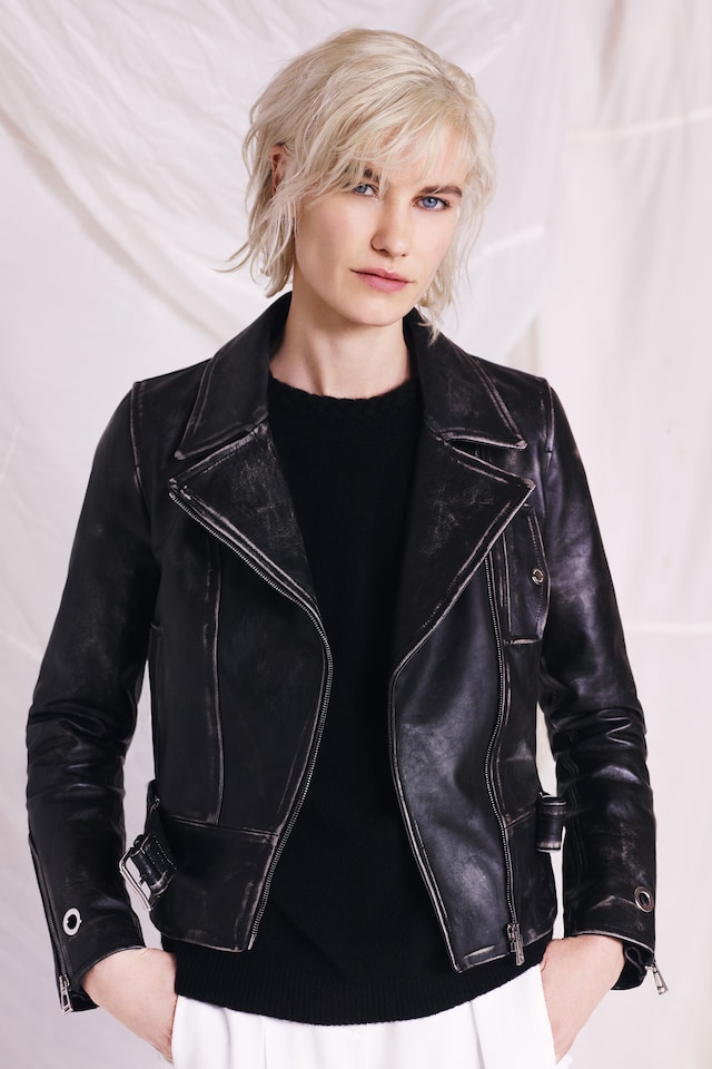 Belstaff AW15 Womenswear London presentation worn leather 7
