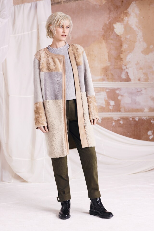 Belstaff AW15 Womenswear London presentation fur texture 16