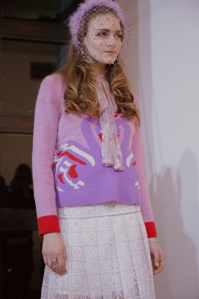 Ryan Lo AW15 Womenswear Dazed backstage doll pastel swans 4
