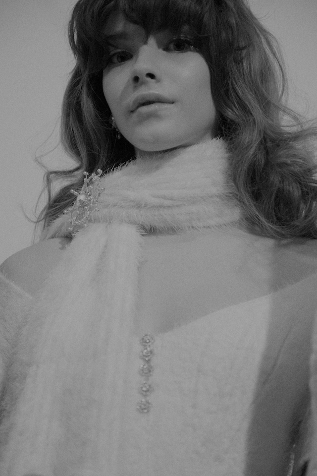 Ryan Lo AW15 Womenswear Dazed backstage scarf white 5