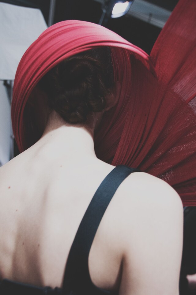 H by Hakaan Yildirim AW15 Womenswear Dazed backstage hair 16