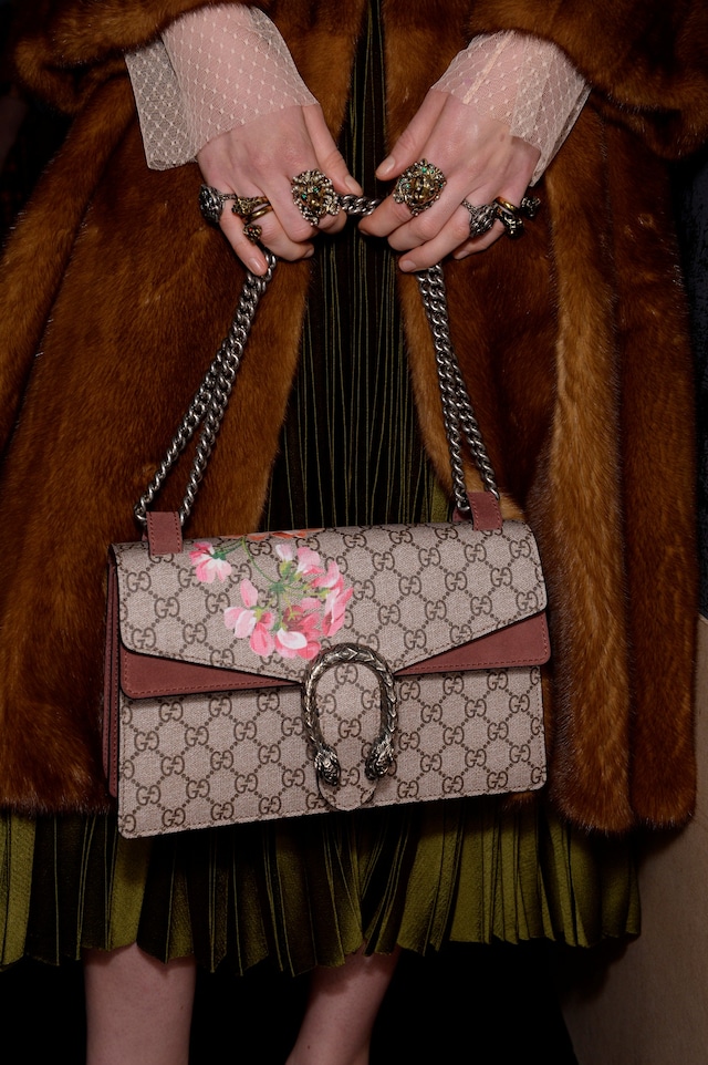 Gucci AW15 Dazed backstage Womenswear sheer rings bag 23
