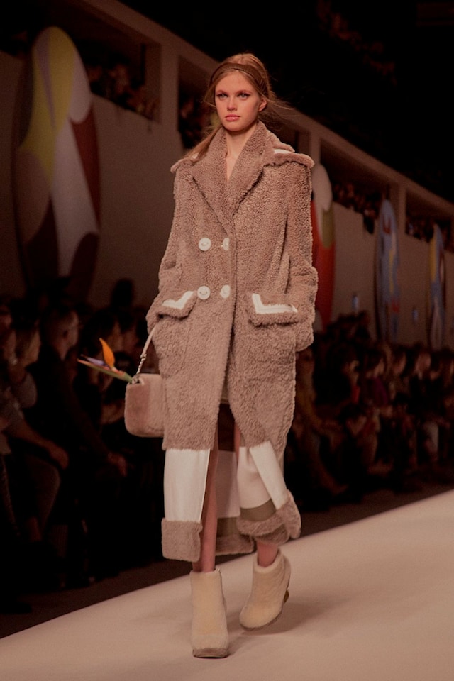 Fendi AW15, Womenswear, Dazed Furry Coat Double Breasted 20